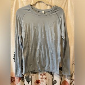 Athlete long sleeve. Size L. Gently worn. Color blue